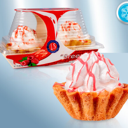 Пирожное корзиночки с малиной и белковым кремом