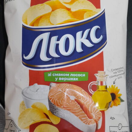 Чипсы со вкусом лосося в сливках 22х125гр ЛЮКС